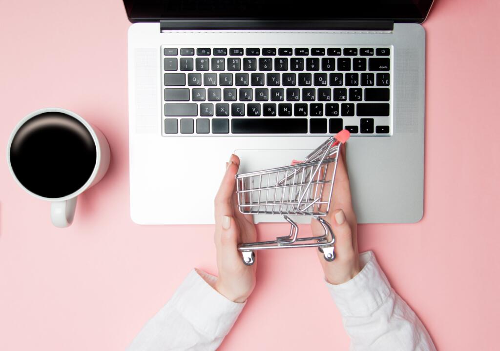 Class SEO ekibi tarafından geliştirilen modern tasarımlı, yüksek dönüşüm oranına sahip e-ticaret web sitesi arayüzü.